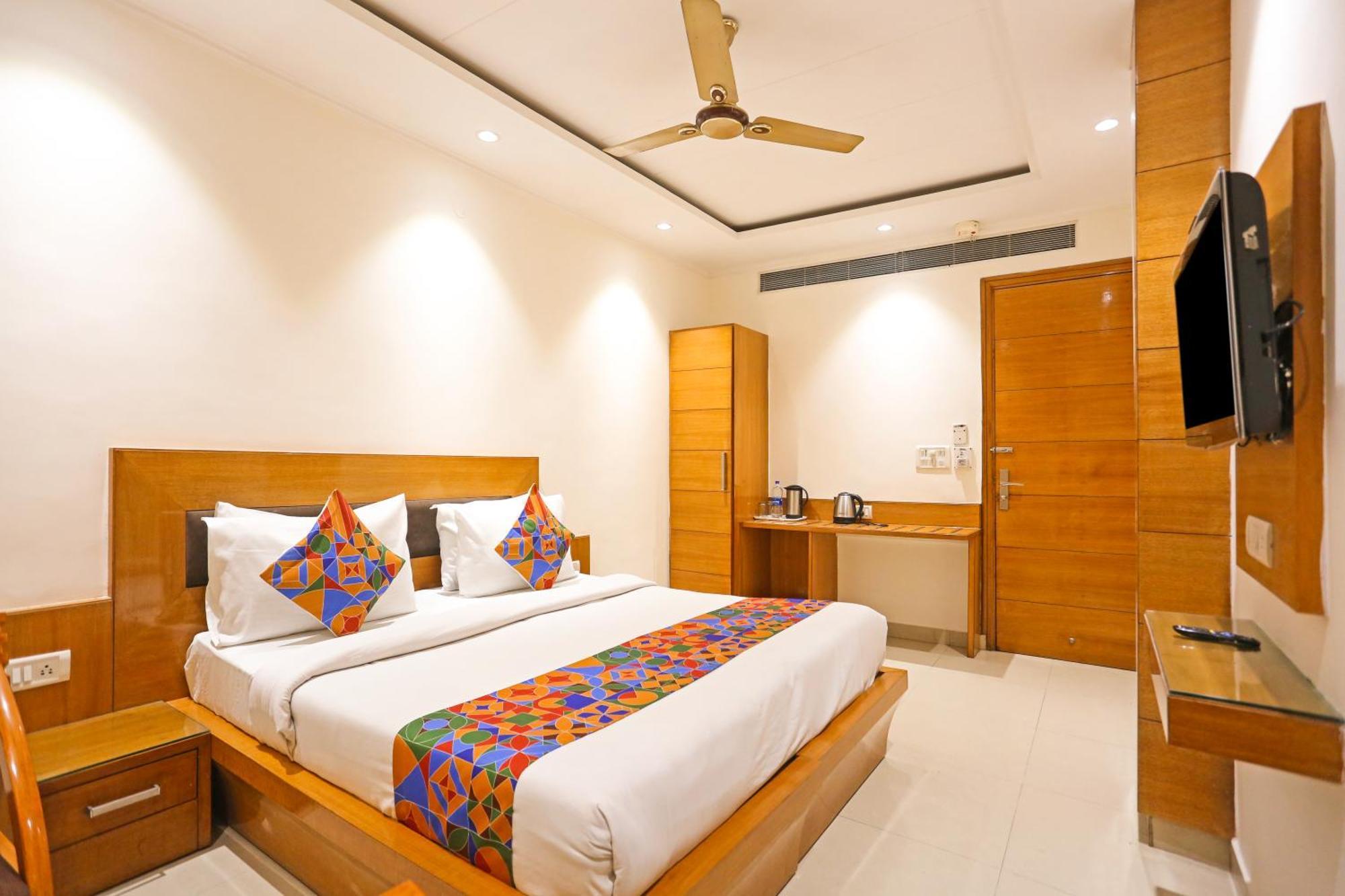 Hotel Fortuner, Karol Bagh, New Delhi Экстерьер фото