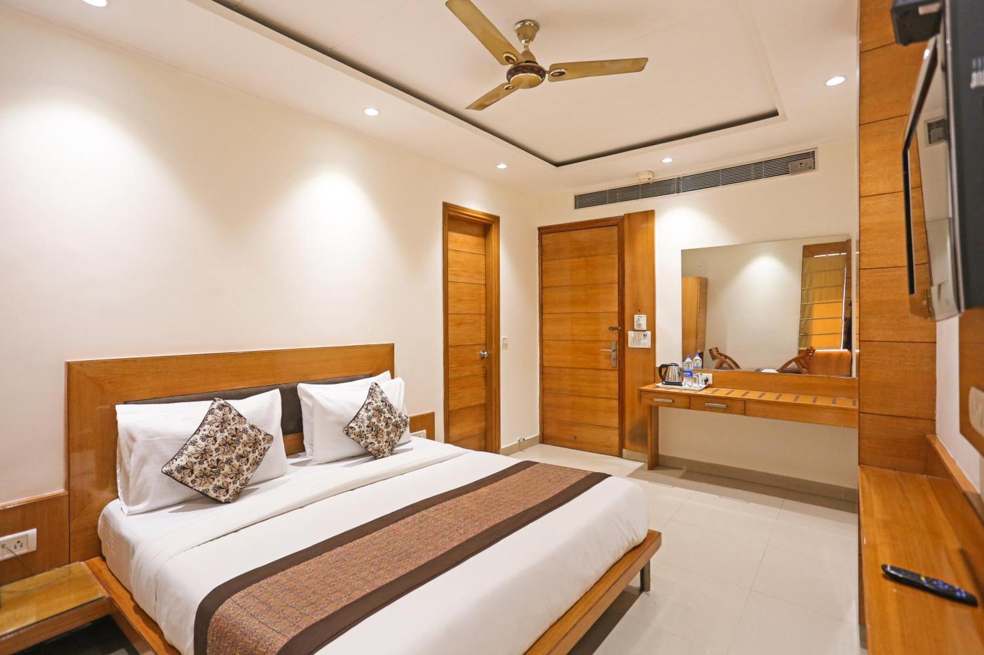 Hotel Fortuner, Karol Bagh, New Delhi Экстерьер фото